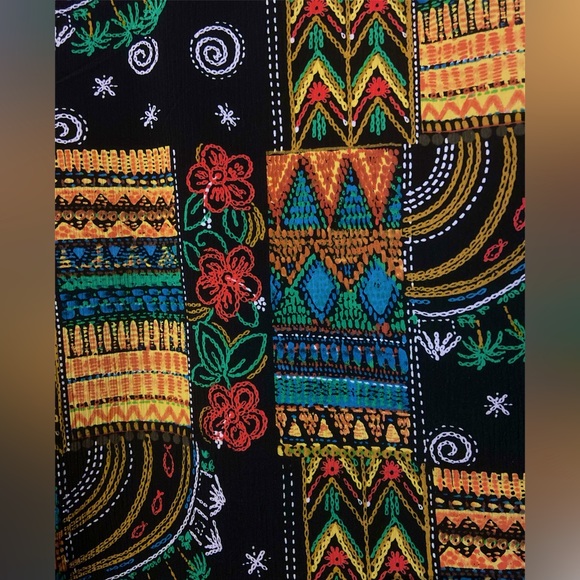 Notations Patterned Shirt - Picture 2 of 4